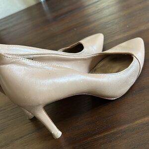 Antonio Melani pumps